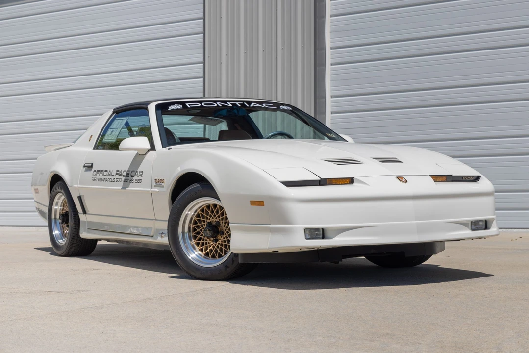 1989 Pontiac Firebird Trans Am 3rd Gen - Image 20 of 31