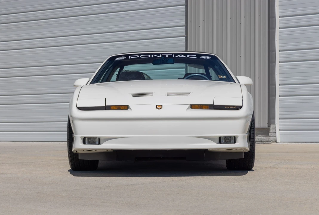 1989 Pontiac Firebird Trans Am 3rd Gen - Image 23 of 31