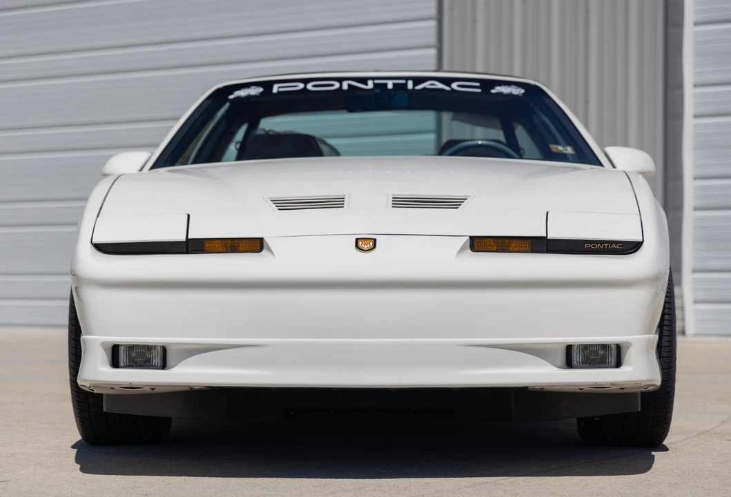 1989 Pontiac Firebird Trans Am 3rd Gen - Image 24 of 31