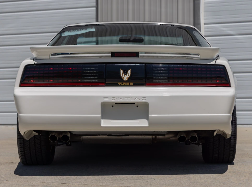 1989 Pontiac Firebird Trans Am 3rd Gen - Image 13 of 31