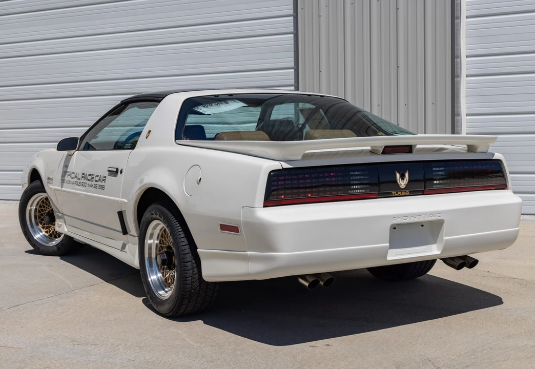1989 Pontiac Firebird Trans Am 3rd Gen - Image 9 of 31
