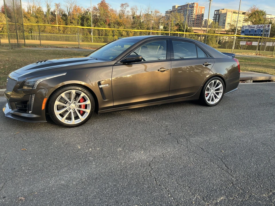 2019 Cadillac CTS-V 3rd Gen - Image 28 of 31