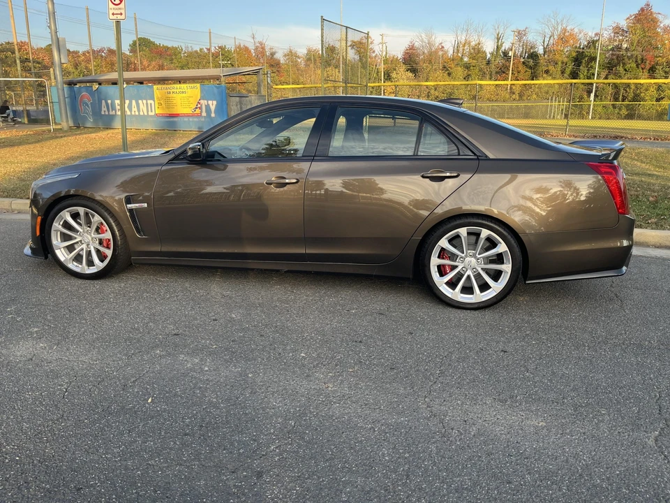 2019 Cadillac CTS-V 3rd Gen - Image 26 of 31