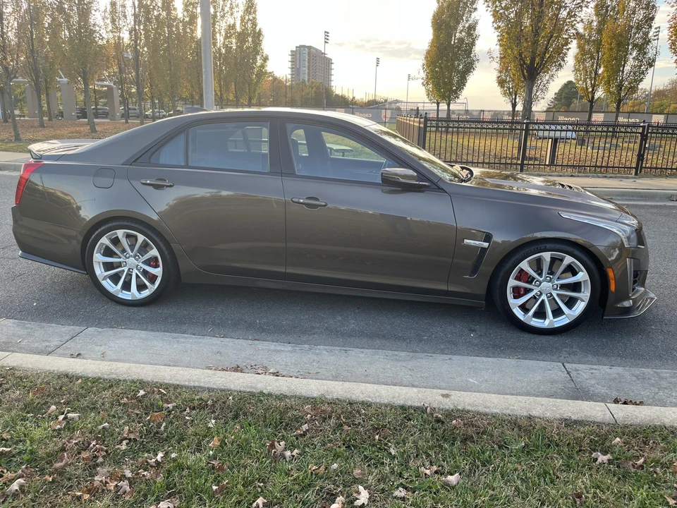 2019 Cadillac CTS-V 3rd Gen - Image 11 of 31