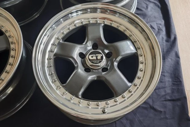 Parts & Memorabilia Other Wheels - Image 3 of 5