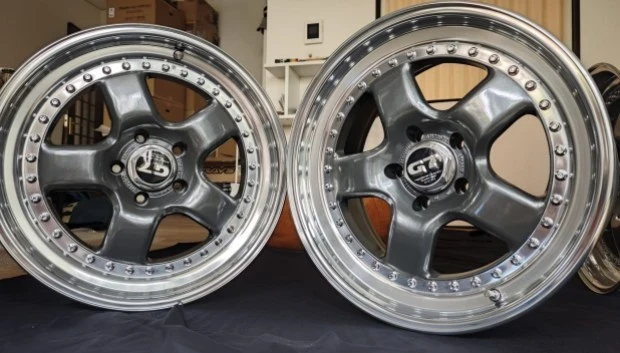 Parts & Memorabilia Other Wheels - Image 2 of 5