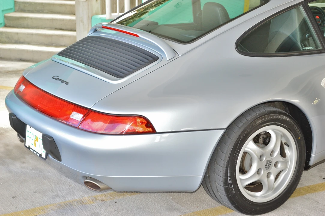 1995 Porsche 993 Carrera - Image 13 of 31