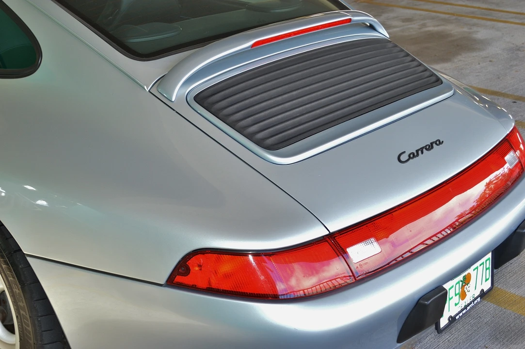1995 Porsche 993 Carrera - Image 11 of 31