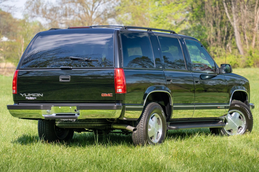1999 GMC Yukon 1st Gen - Image 14 of 31