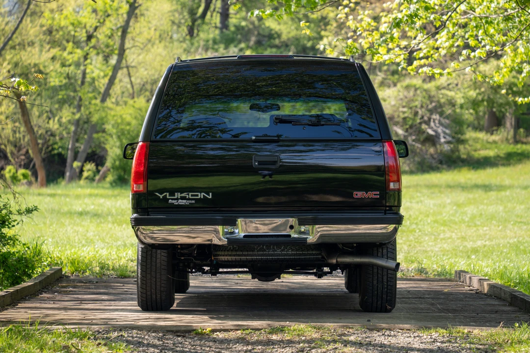 1999 GMC Yukon 1st Gen - Image 13 of 31