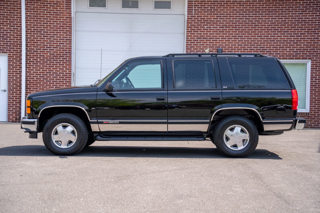 1999 GMC Yukon 1st Gen - Image 17 of 31