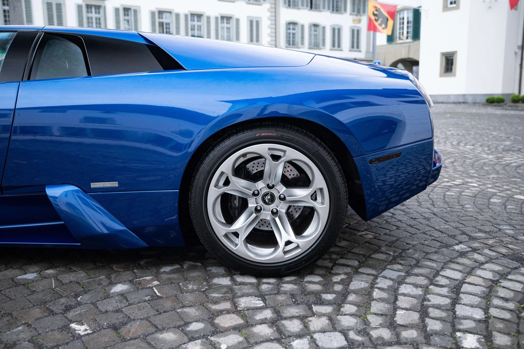 2002 Lamborghini Murcielago - Image 17 of 31