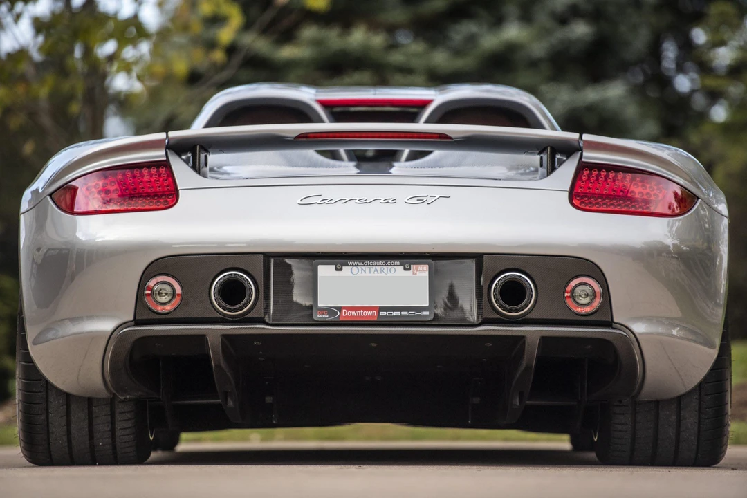 2005 Porsche Carrera GT - Image 9 of 31