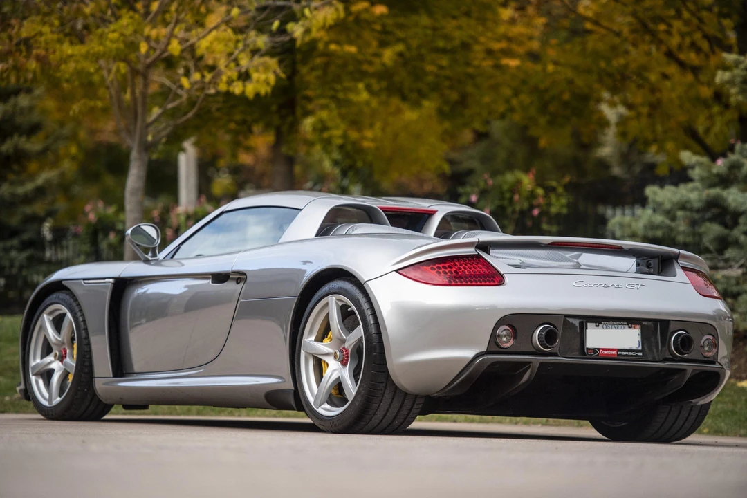 2005 Porsche Carrera GT - Image 6 of 31