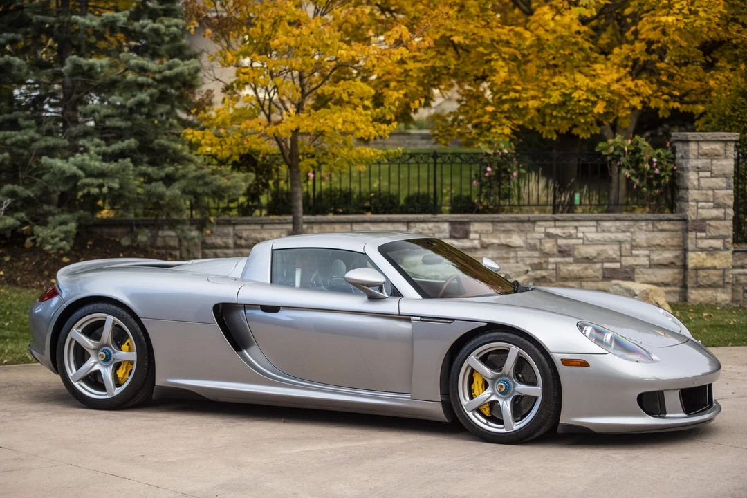 2005 Porsche Carrera GT - Image 14 of 31