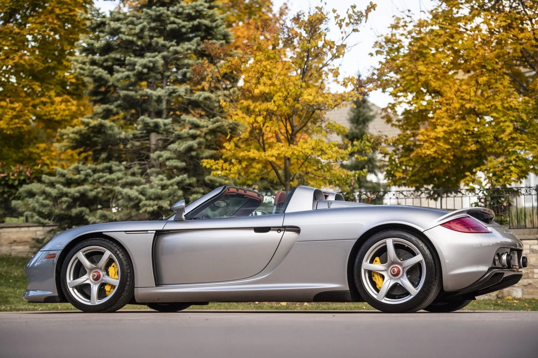 2005 Porsche Carrera GT - Image 28 of 31