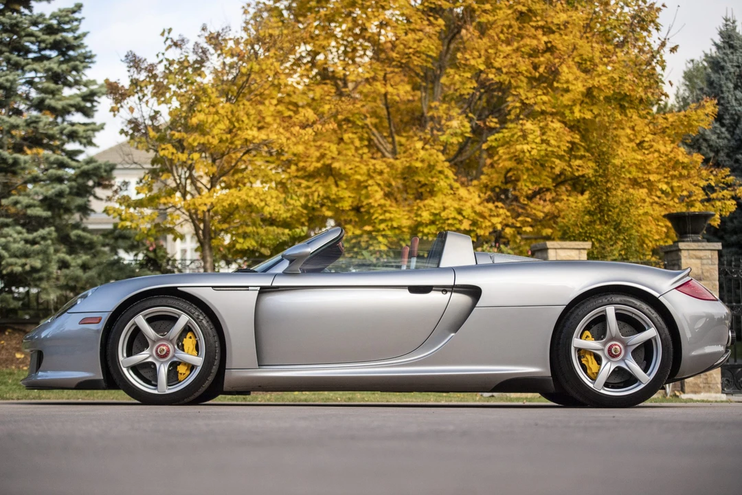 2005 Porsche Carrera GT - Image 27 of 31