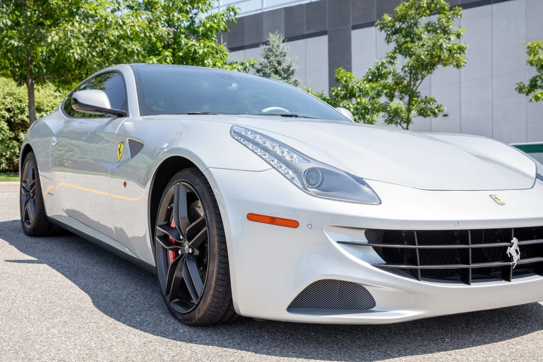 2015 Ferrari FF - Image 12 of 31