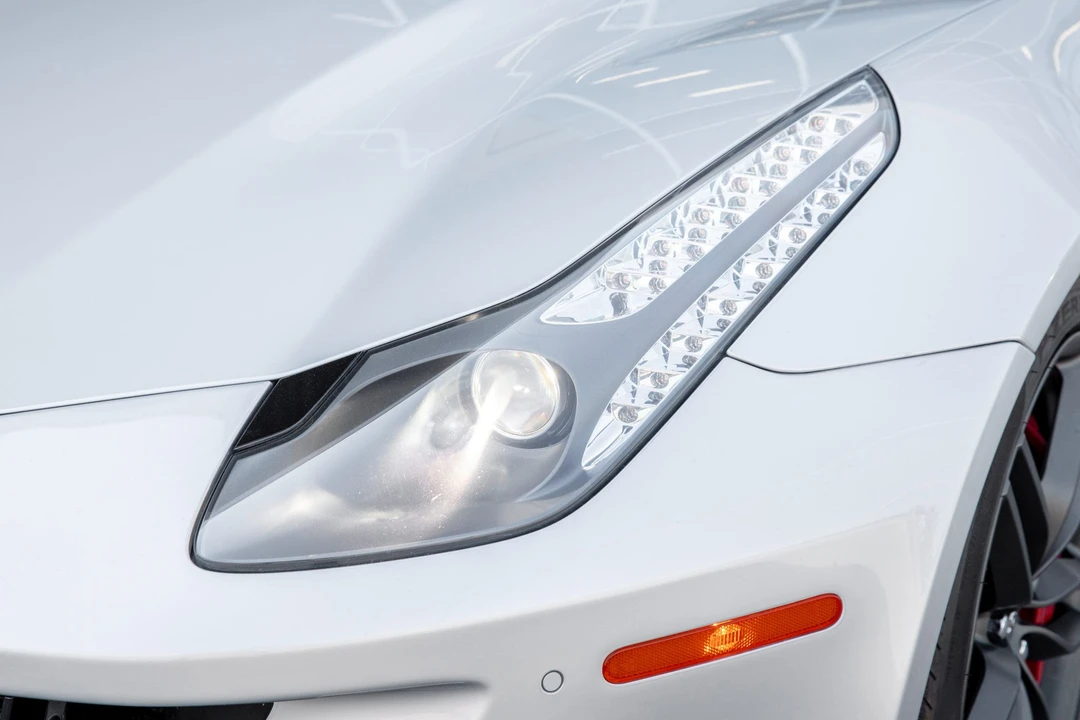 2015 Ferrari FF - Image 16 of 31