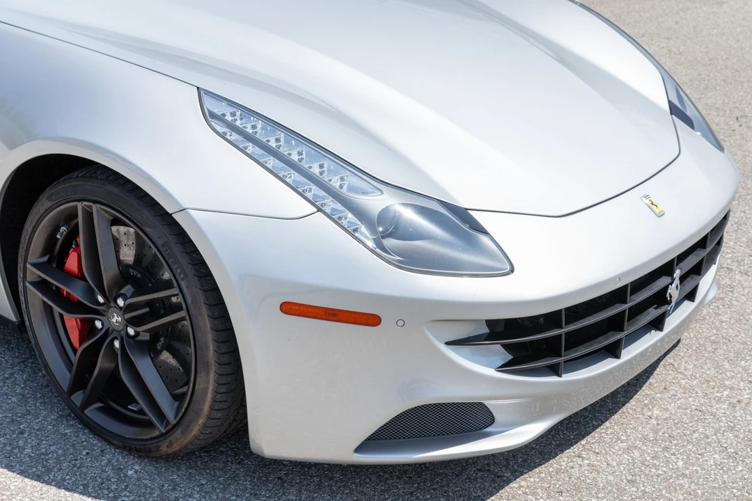 2015 Ferrari FF - Image 14 of 31