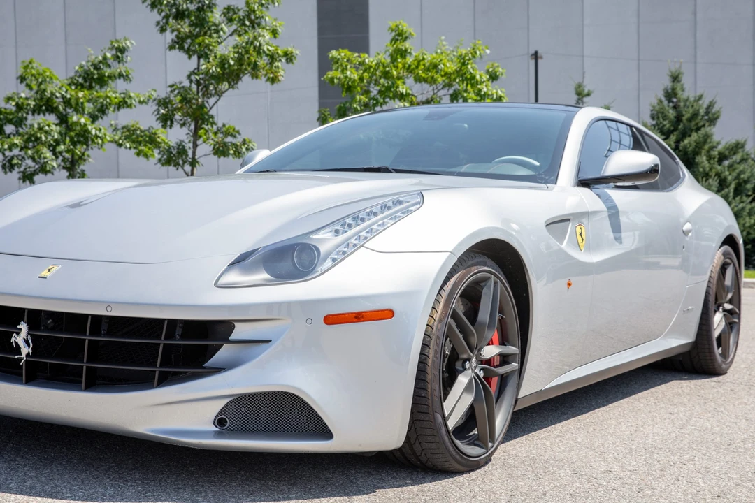 2015 Ferrari FF - Image 13 of 31