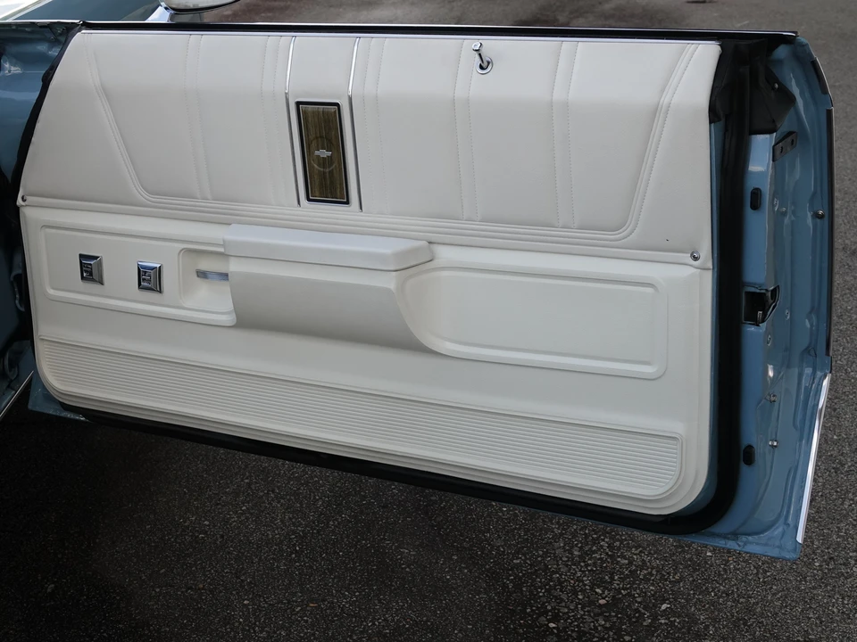 1975 Chevrolet Caprice - Image 30 of 31