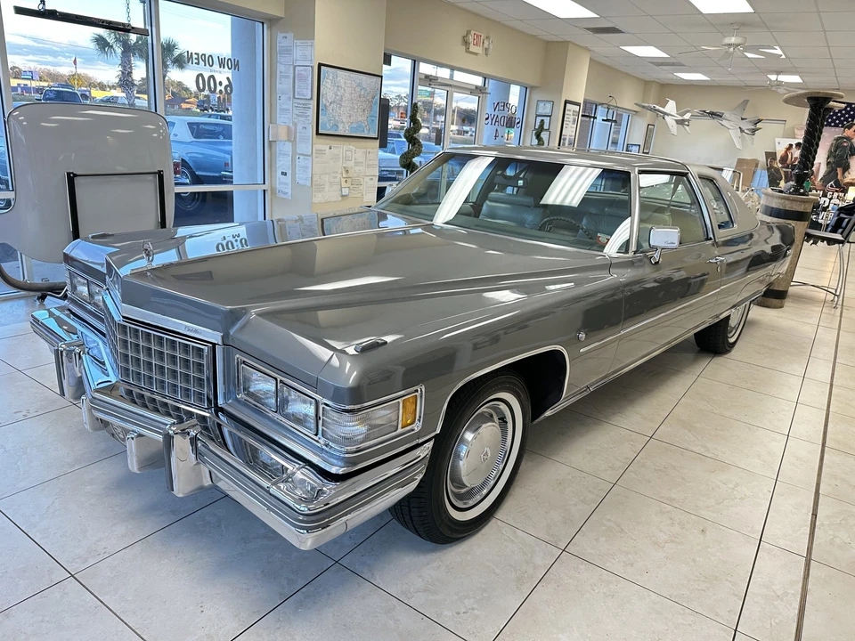 1976 Cadillac DeVille 4th Gen - Image 4 of 31