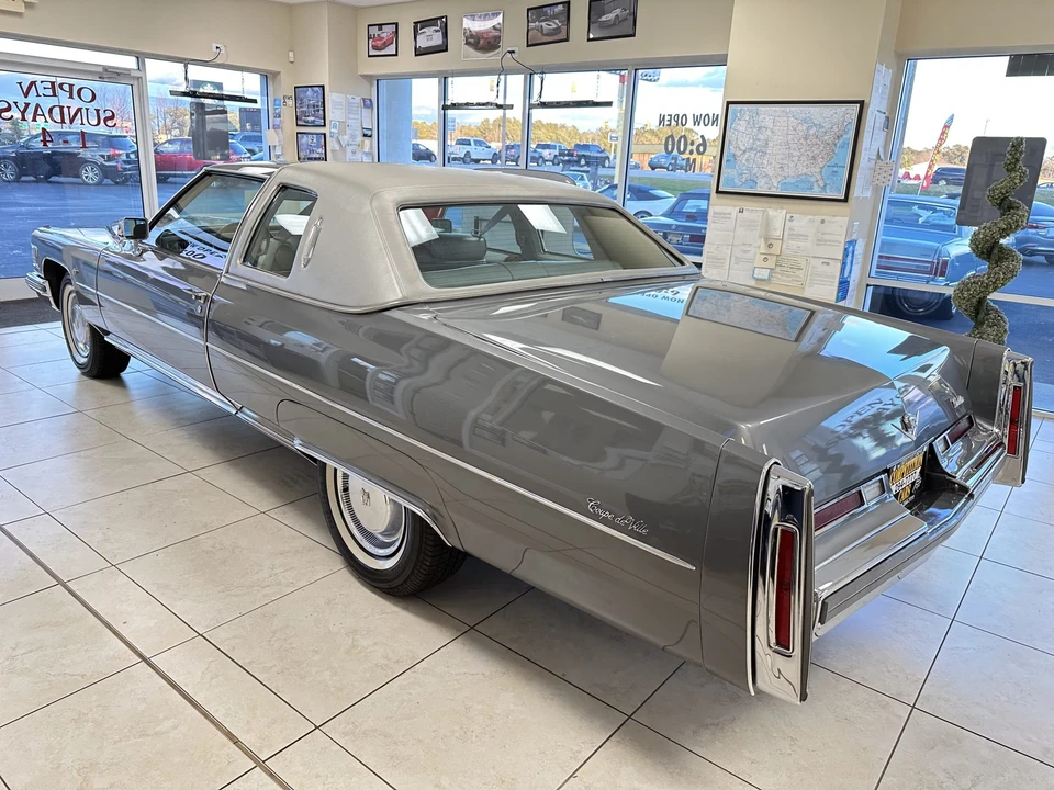 1976 Cadillac DeVille 4th Gen - Image 17 of 31