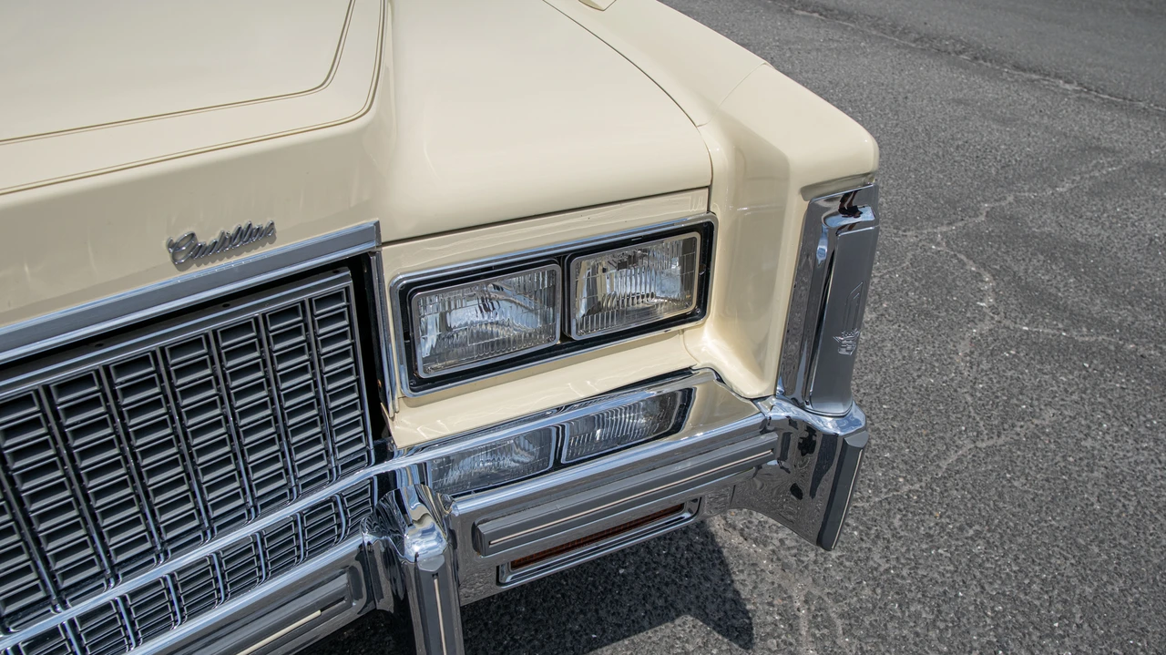 1976 Cadillac Eldorado 9th Gen - Image 26 of 31
