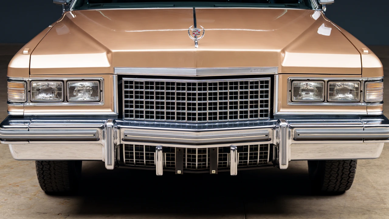 1976 Cadillac Sixty Special - Image 10 of 31