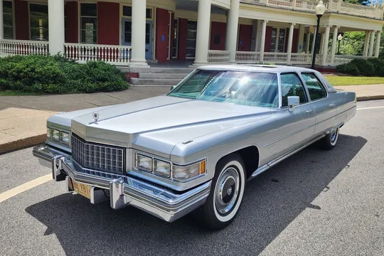 1976 Cadillac Fleetwood Brougham d'Elegance