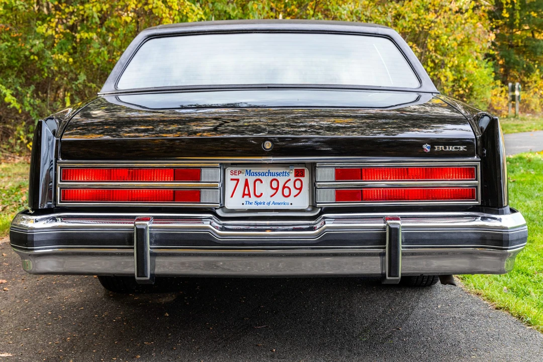 1977 Buick Electra - Image 11 of 31