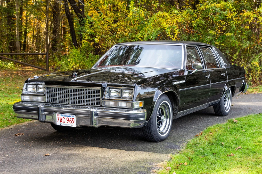 1977 Buick Electra - Image 2 of 31