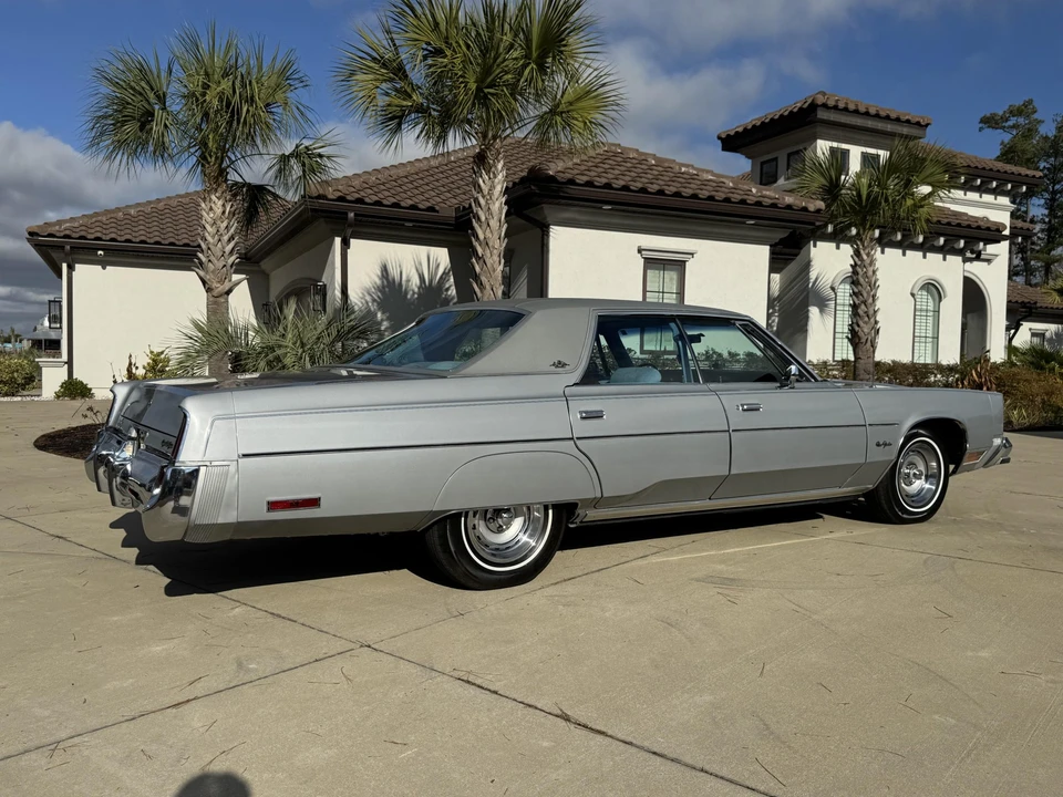 1977 Chrysler New Yorker - Image 23 of 31