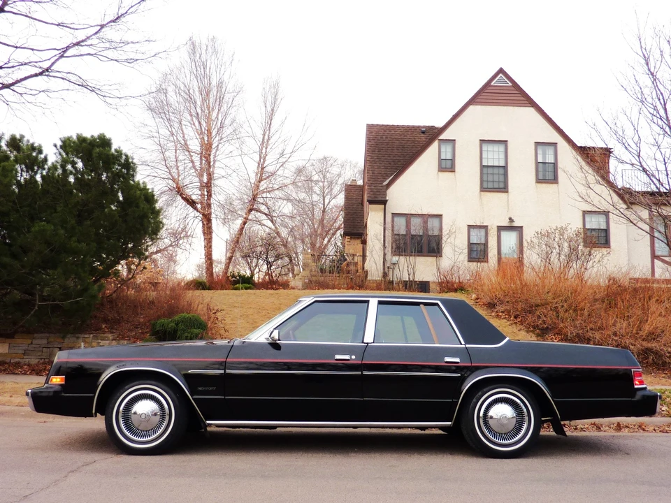 1979 Chrysler Newport - Image 19 of 31