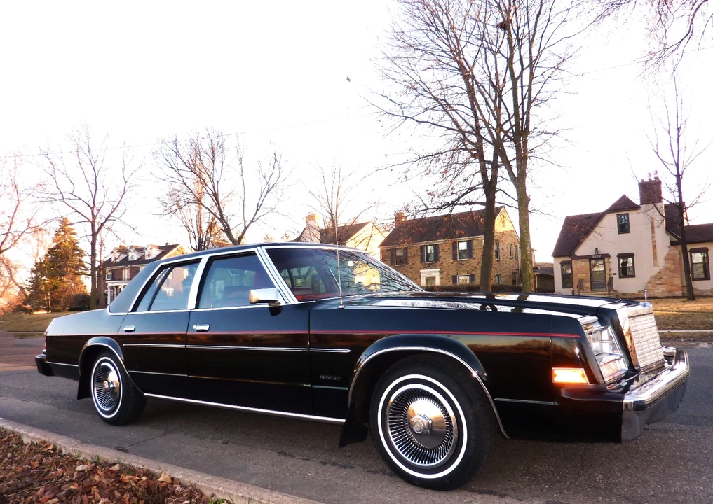 1979 Chrysler Newport - Image 8 of 31