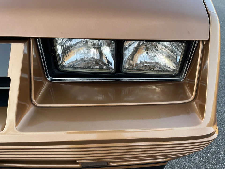1984 Dodge Daytona - Image 22 of 31