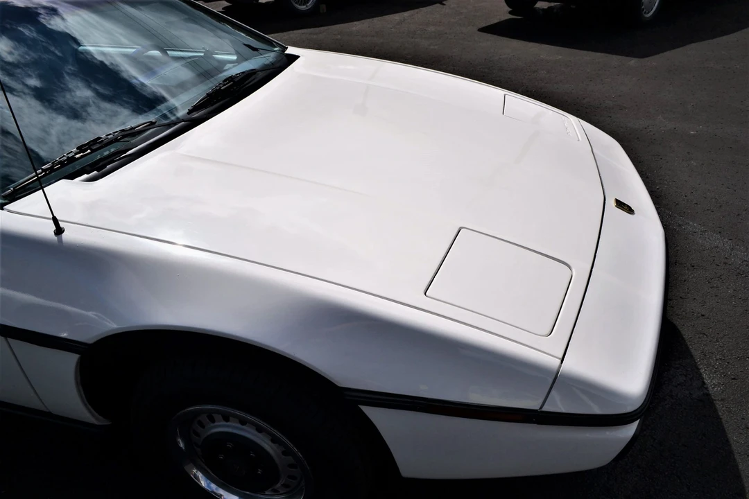 1984 Pontiac Fiero - Image 23 of 31