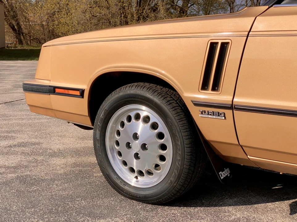 1985 Dodge 600 - Image 19 of 31