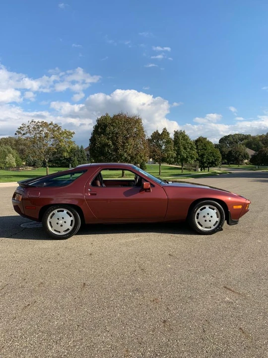 1985 Porsche 928 S - Image 8 of 31