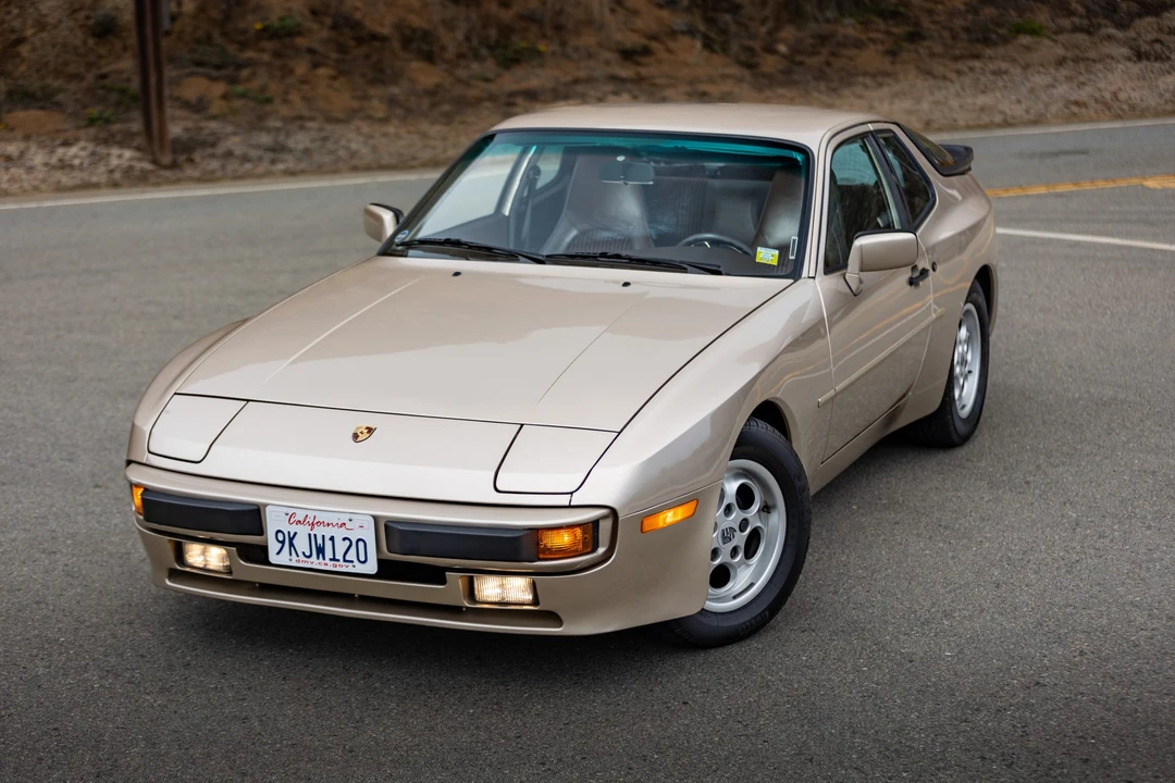 1985 Porsche 944 - Image 3 of 31