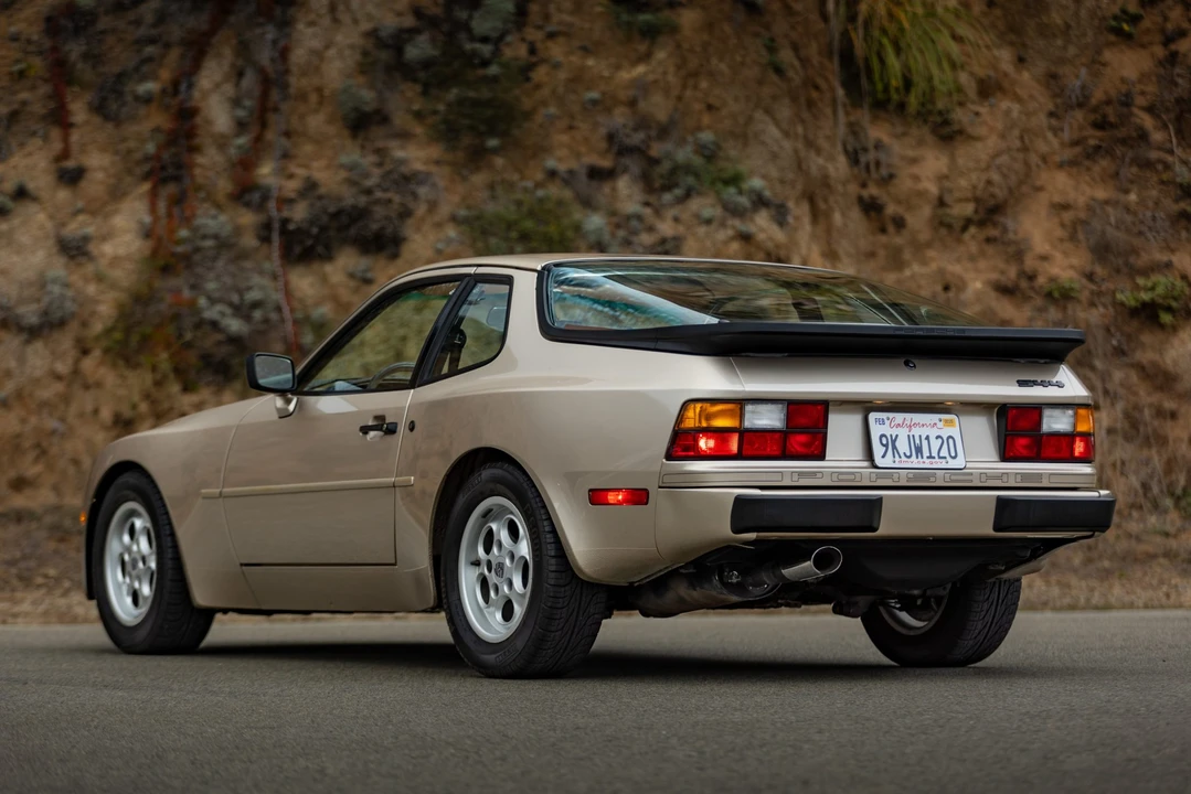 1985 Porsche 944 - Image 15 of 31