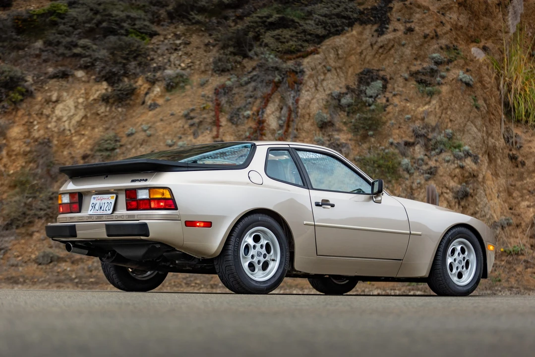 1985 Porsche 944 - Image 27 of 31