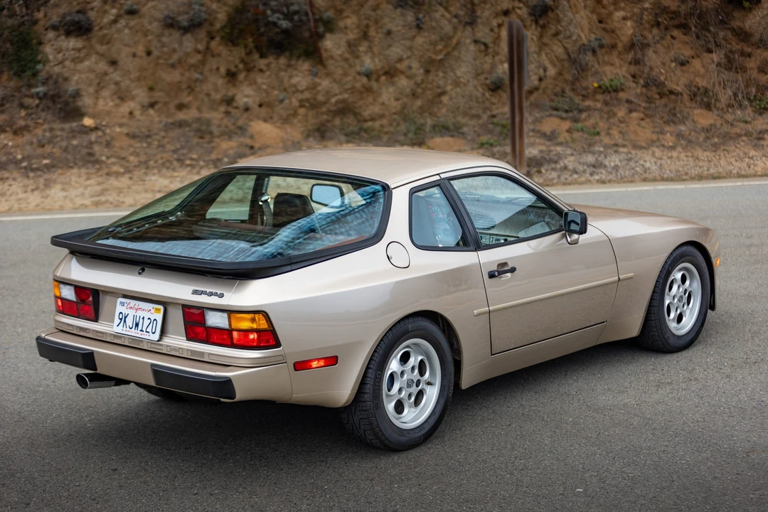 1985 Porsche 944 - Image 23 of 31