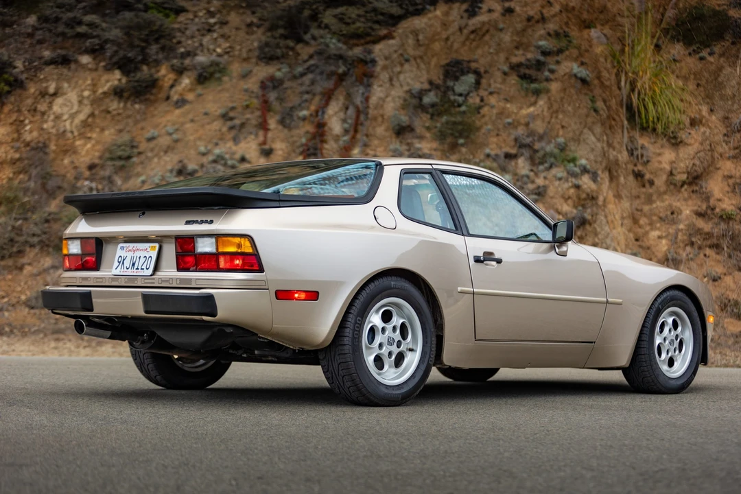 1985 Porsche 944 - Image 26 of 31