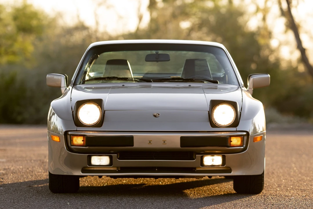 1985 Porsche 944 - Image 28 of 31