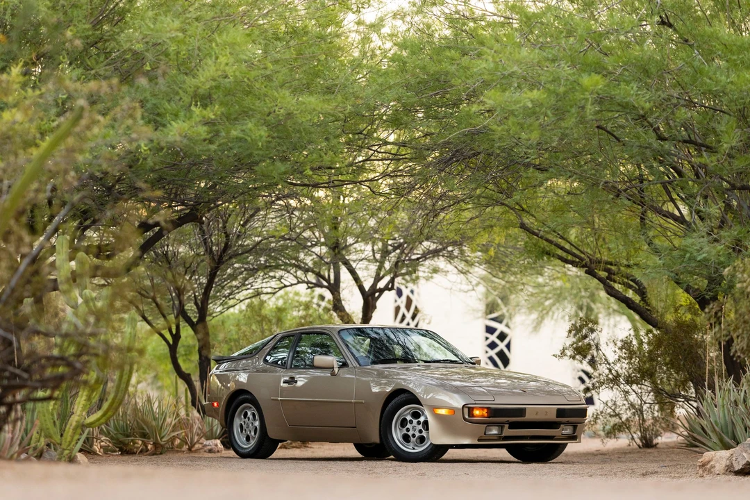 1985 Porsche 944 - Image 10 of 31