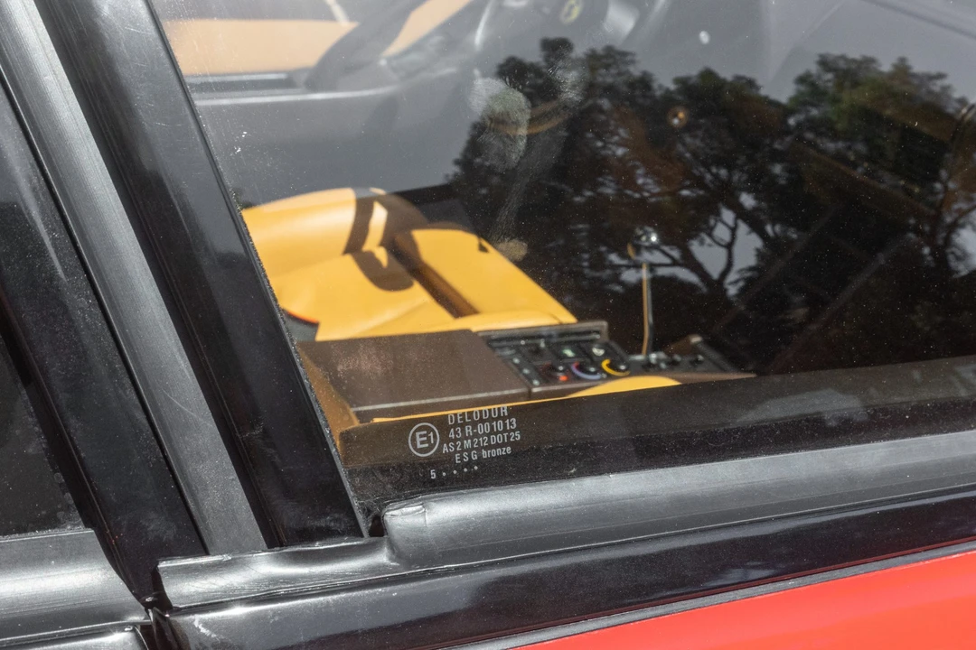 1986 Ferrari Testarossa - Image 29 of 31