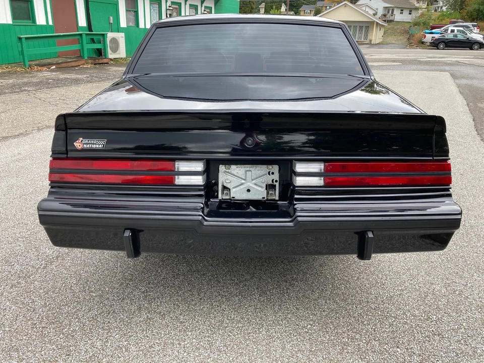 1987 Buick Grand National - Image 10 of 31