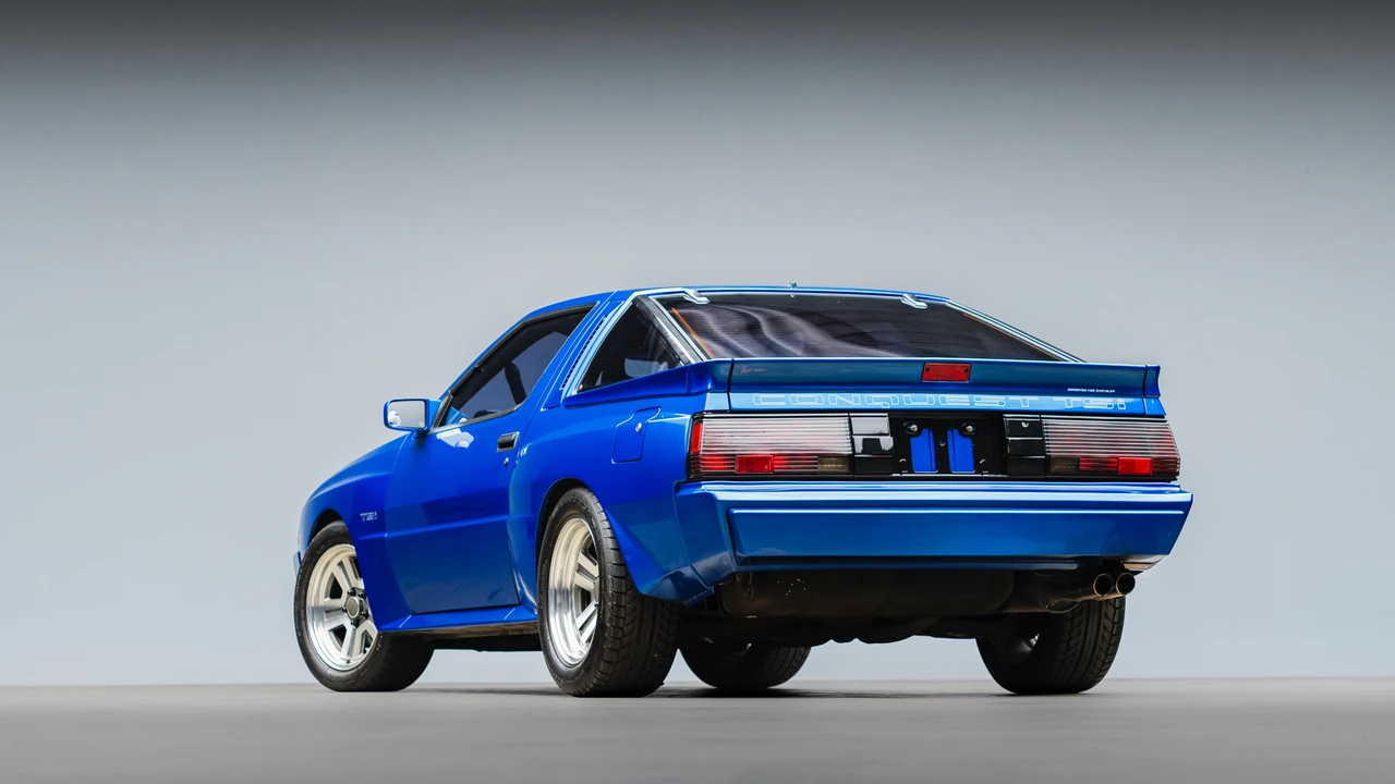 1988 Chrysler Conquest - Image 16 of 31